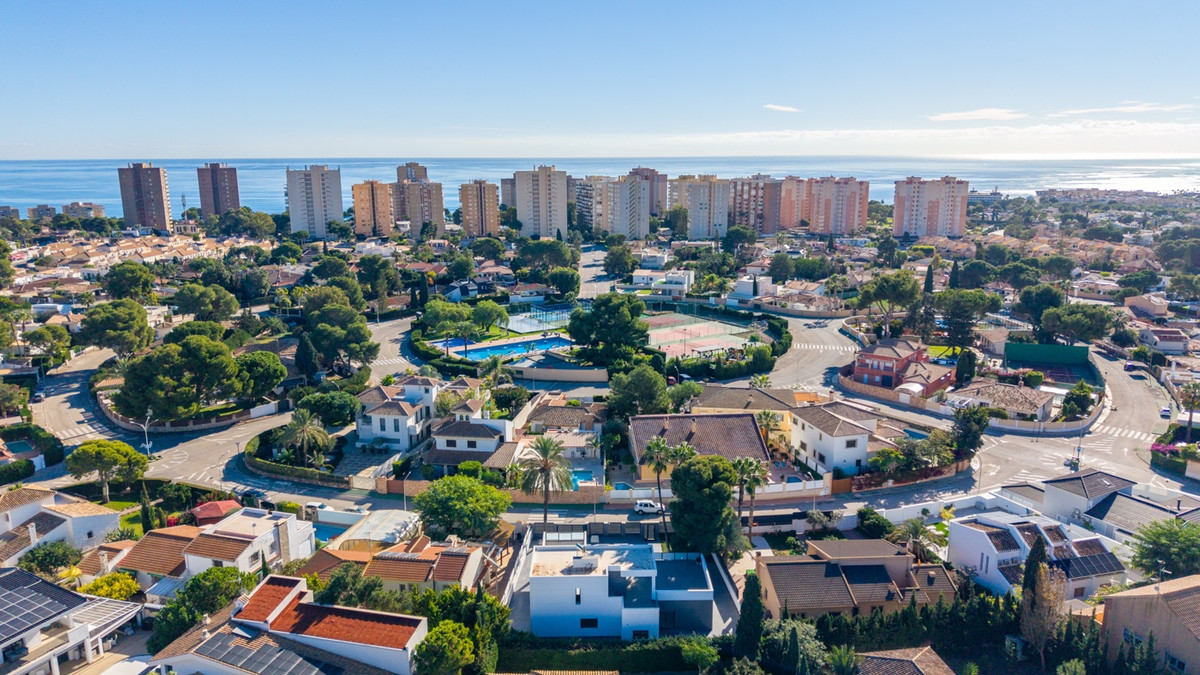 4 Bed Townhouse for sale in Campoamor Costa Blanca, Alicante, Spain