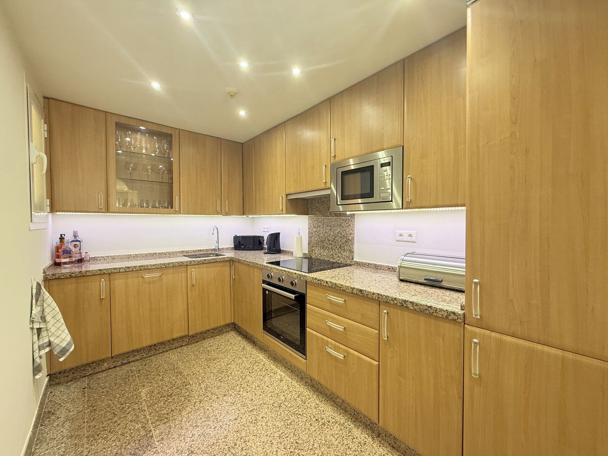 2 Bed Apartment for sale in Estepona Costa Del Sol, Málaga, Spain