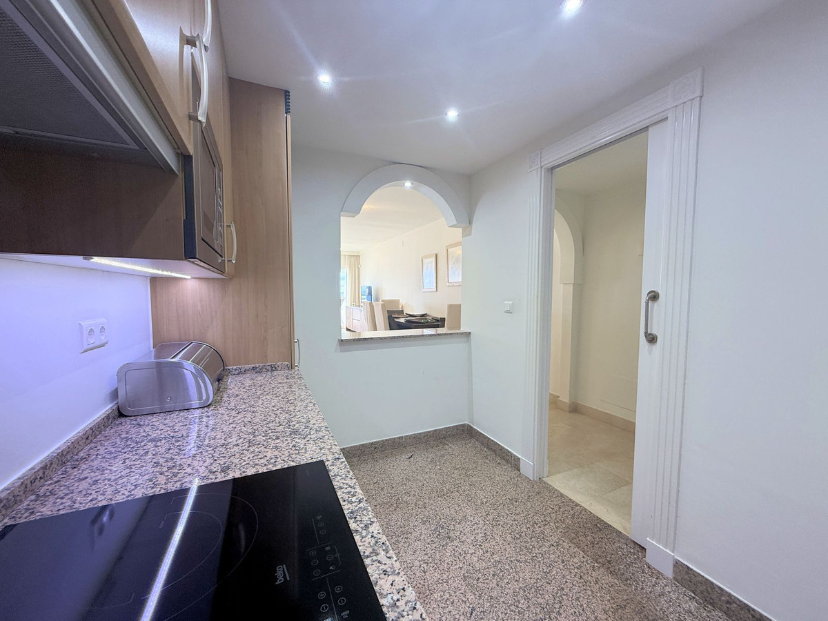 2 Bed Apartment for sale in Estepona Costa Del Sol, Málaga, Spain