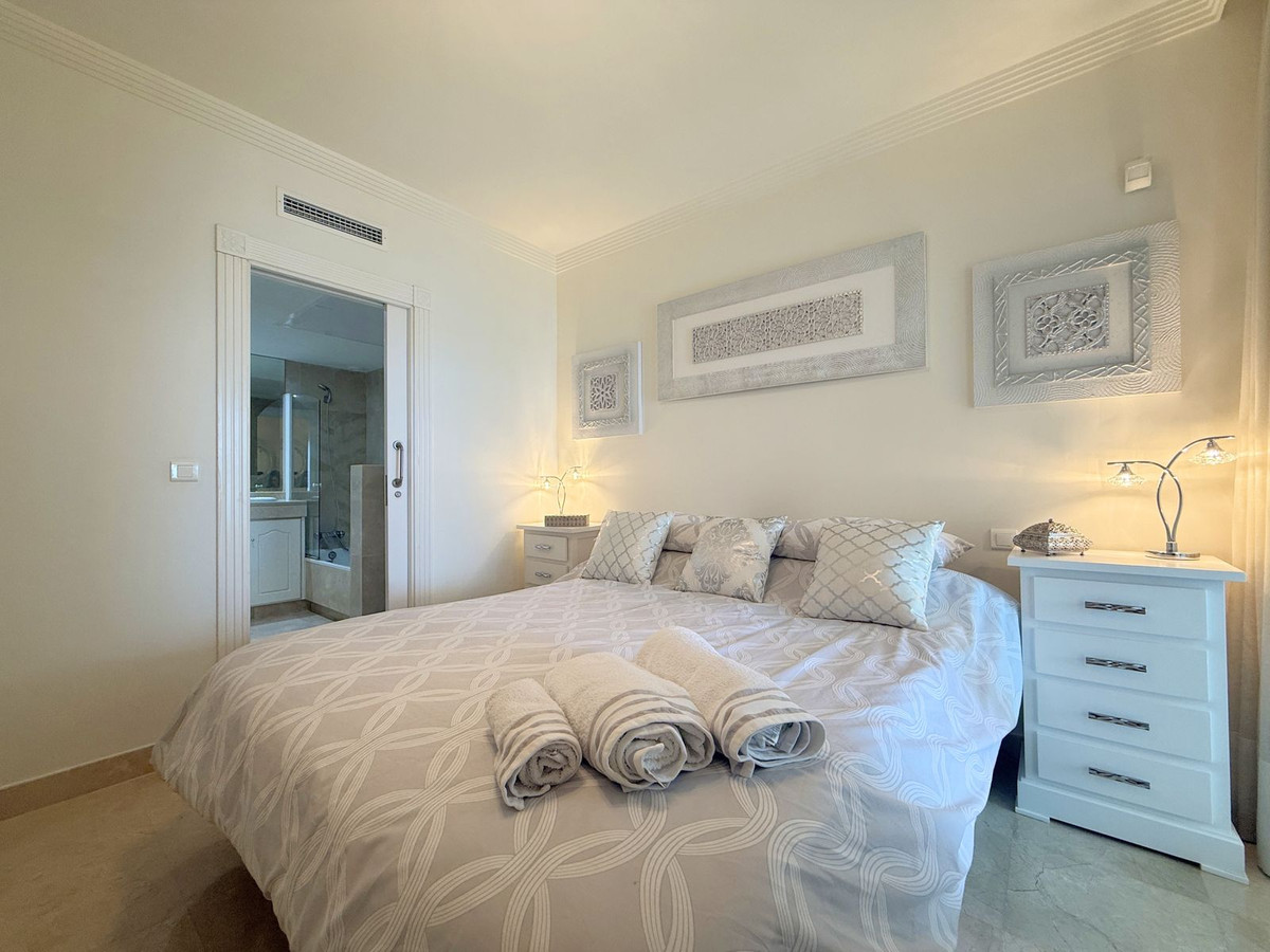 2 Bed Apartment for sale in Estepona Costa Del Sol, Málaga, Spain