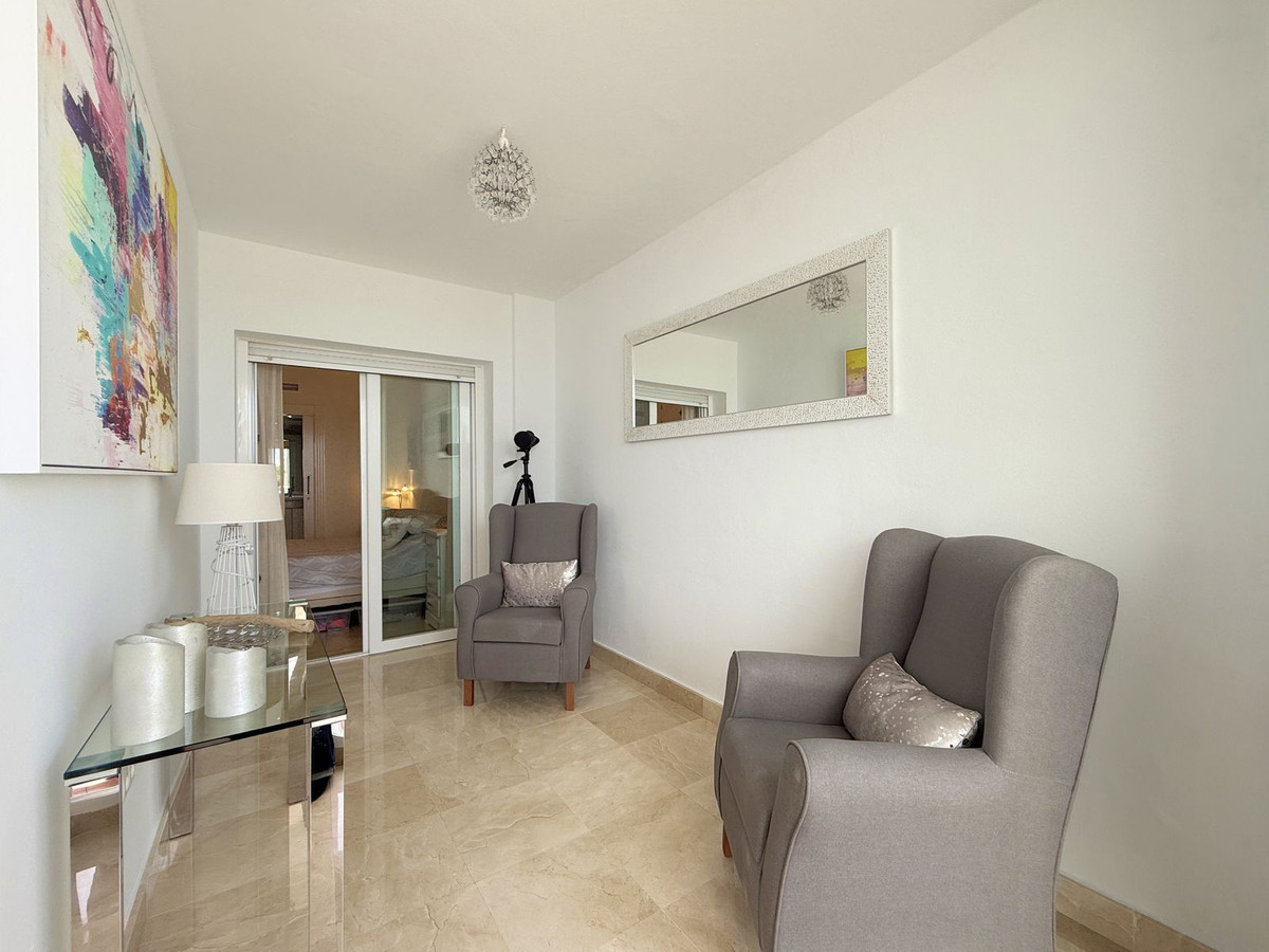 2 Bed Apartment for sale in Estepona Costa Del Sol, Málaga, Spain