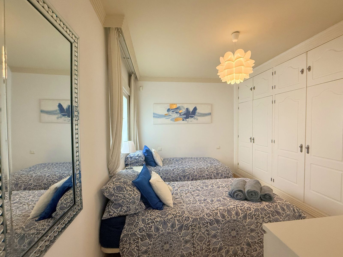 2 Bed Apartment for sale in Estepona Costa Del Sol, Málaga, Spain