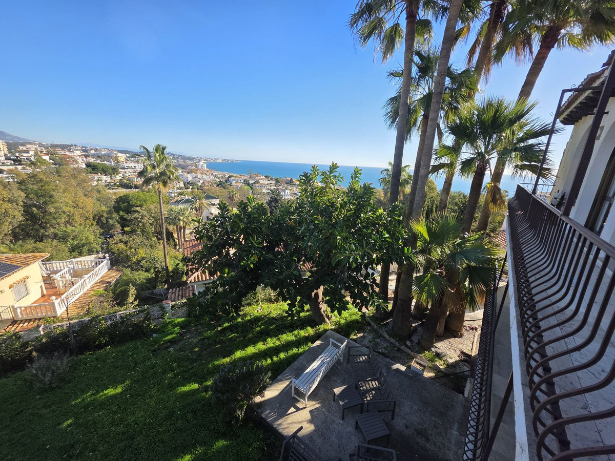 Se vende Villa - Chalet de 5 dormitorios en Costa Del Sol, Málaga, España