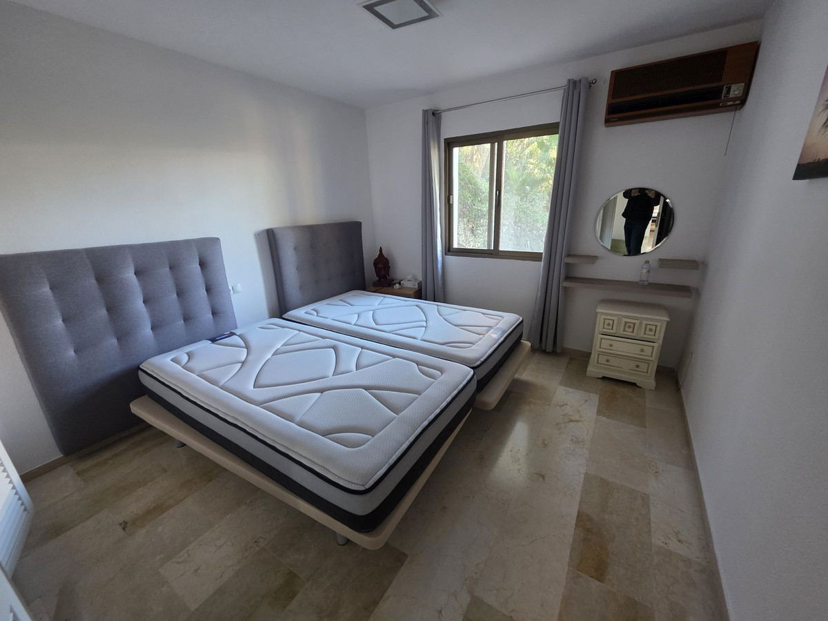 Se vende Villa - Chalet de 5 dormitorios en Costa Del Sol, Málaga, España