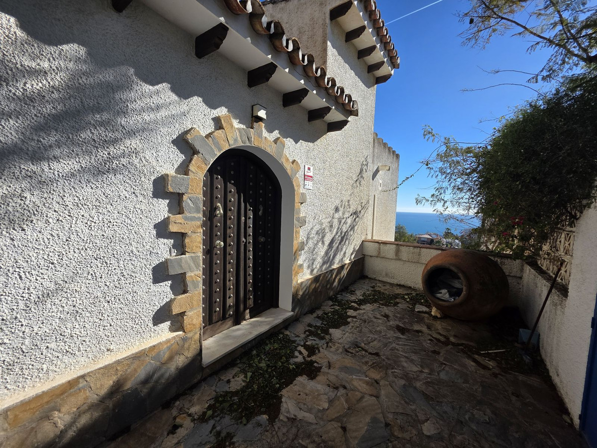 Se vende Villa - Chalet de 5 dormitorios en Costa Del Sol, Málaga, España