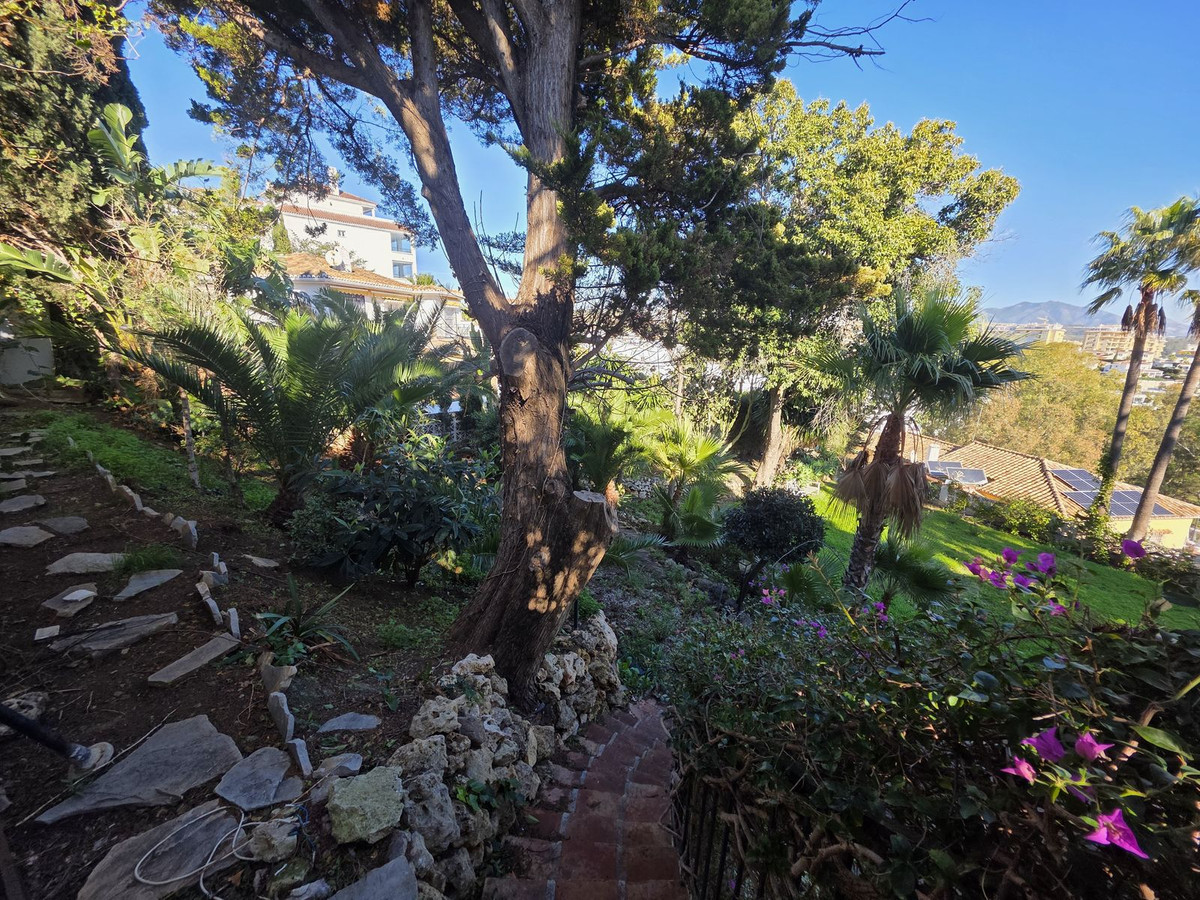 Se vende Villa - Chalet de 5 dormitorios en Costa Del Sol, Málaga, España