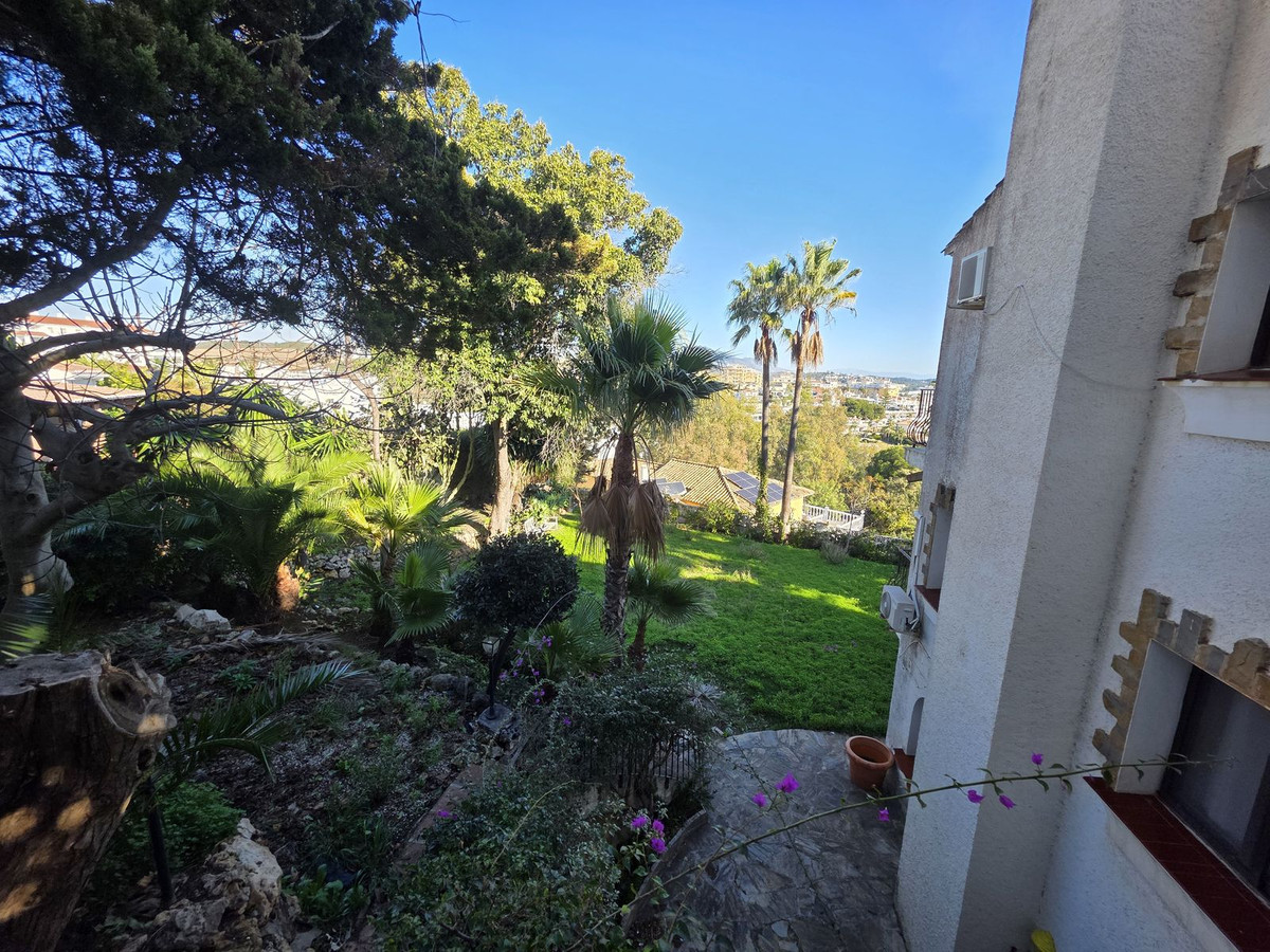 Se vende Villa - Chalet de 5 dormitorios en Costa Del Sol, Málaga, España