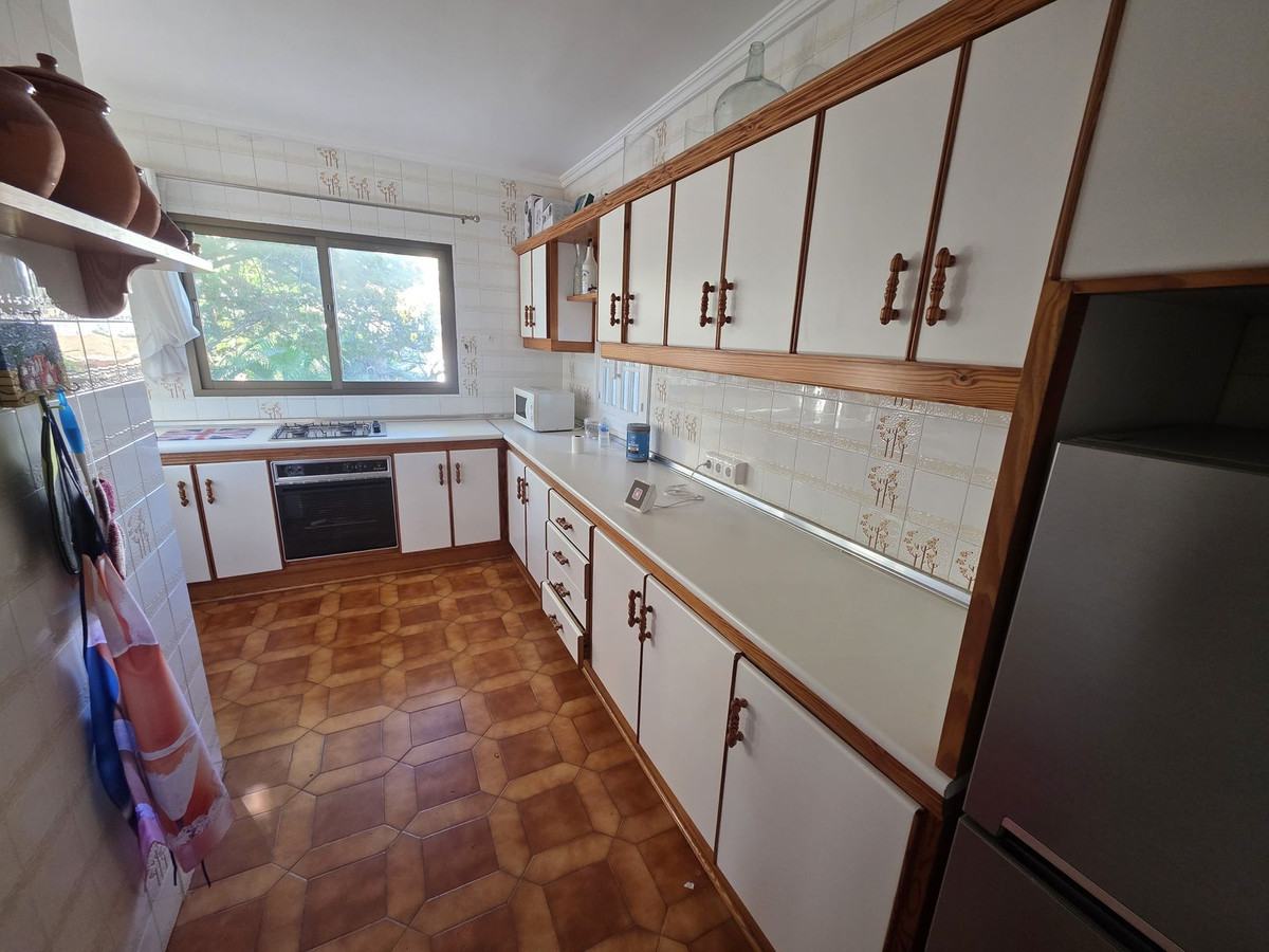 Se vende Villa - Chalet de 5 dormitorios en Costa Del Sol, Málaga, España