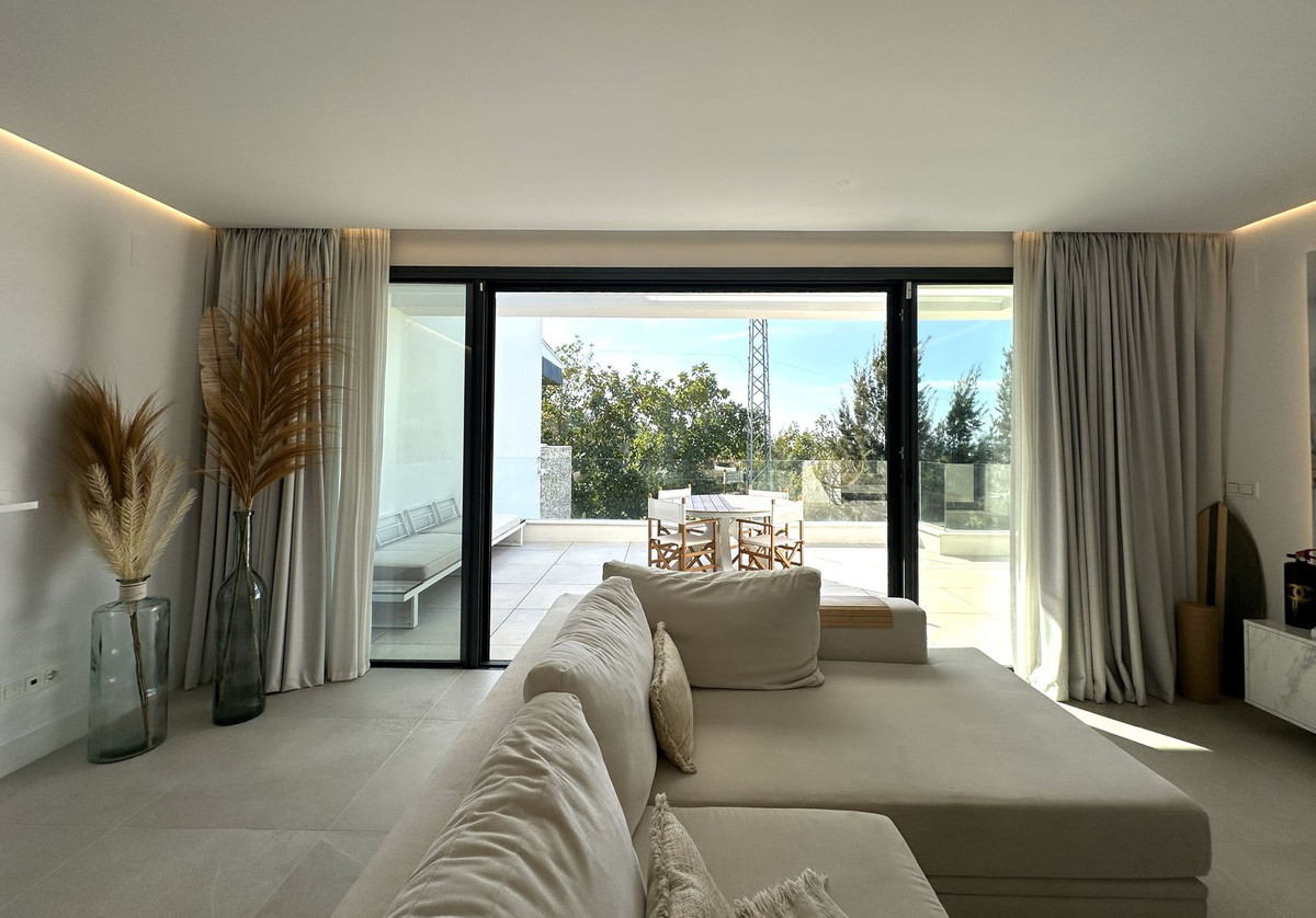 2 Bed Apartment for sale in Cabopino Costa Del Sol, Málaga, Spain