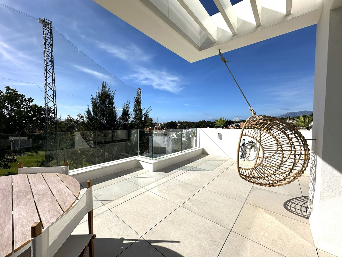 2 Bed Apartment for sale in Cabopino Costa Del Sol, Málaga, Spain