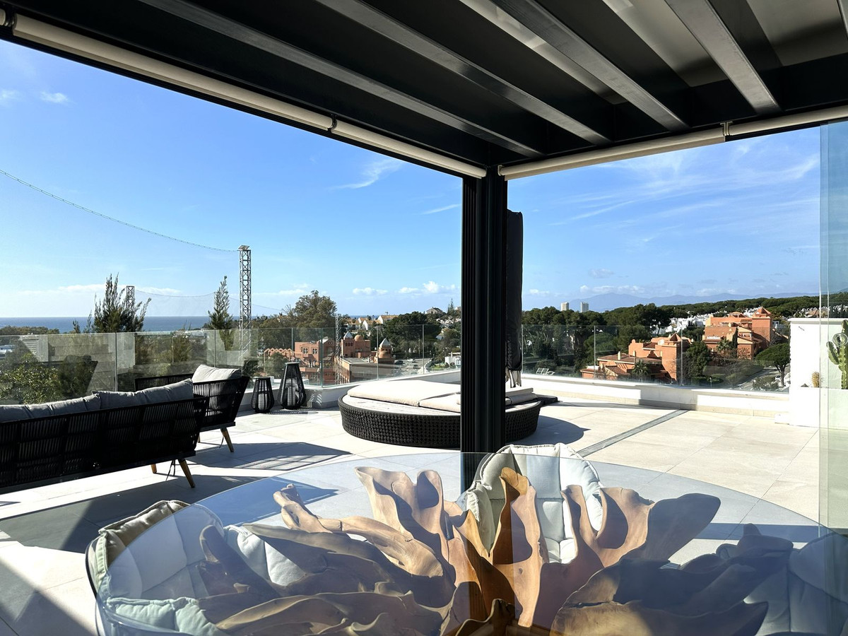 2 Bed Apartment for sale in Cabopino Costa Del Sol, Málaga, Spain