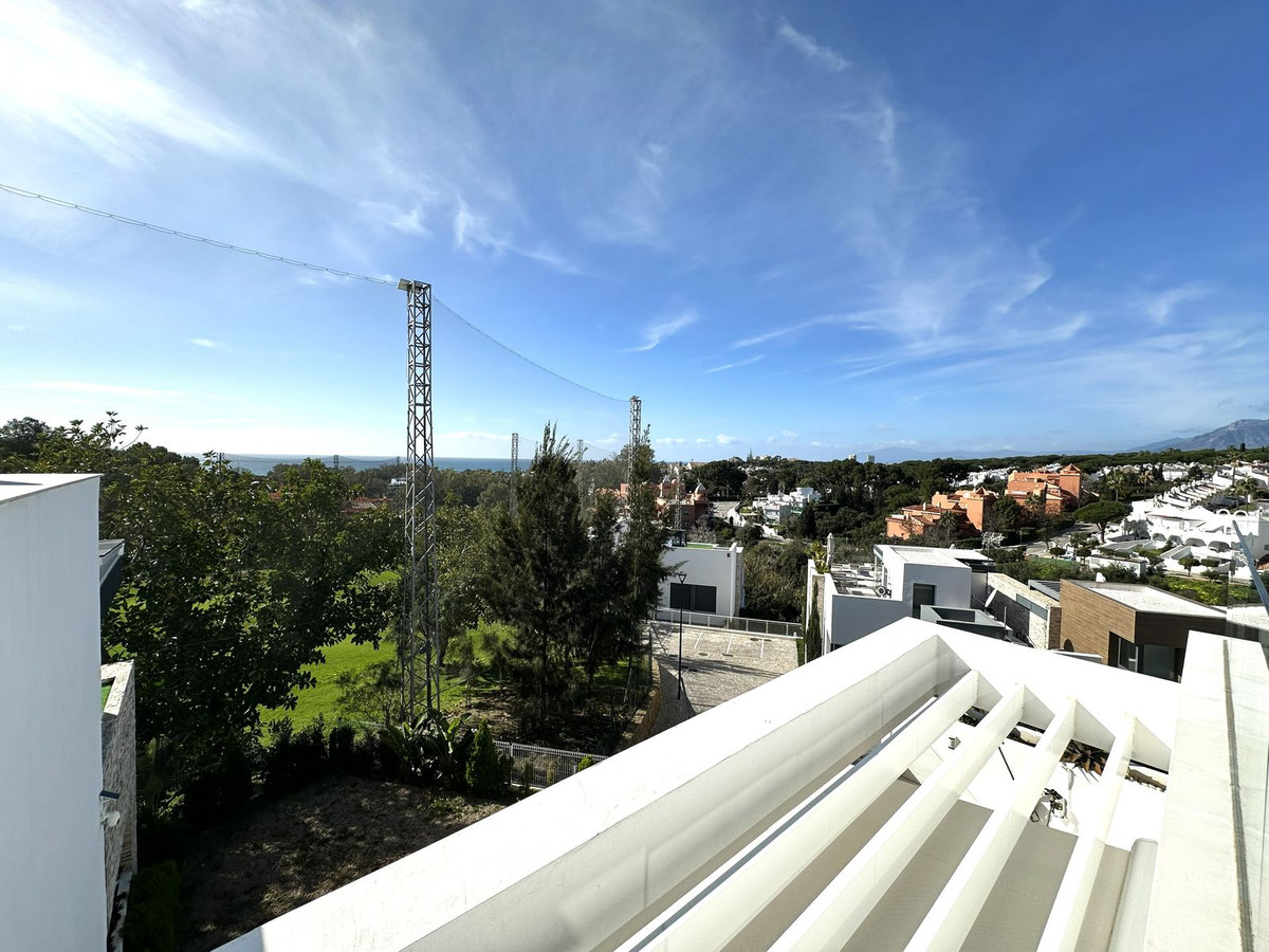 2 Bed Apartment for sale in Cabopino Costa Del Sol, Málaga, Spain