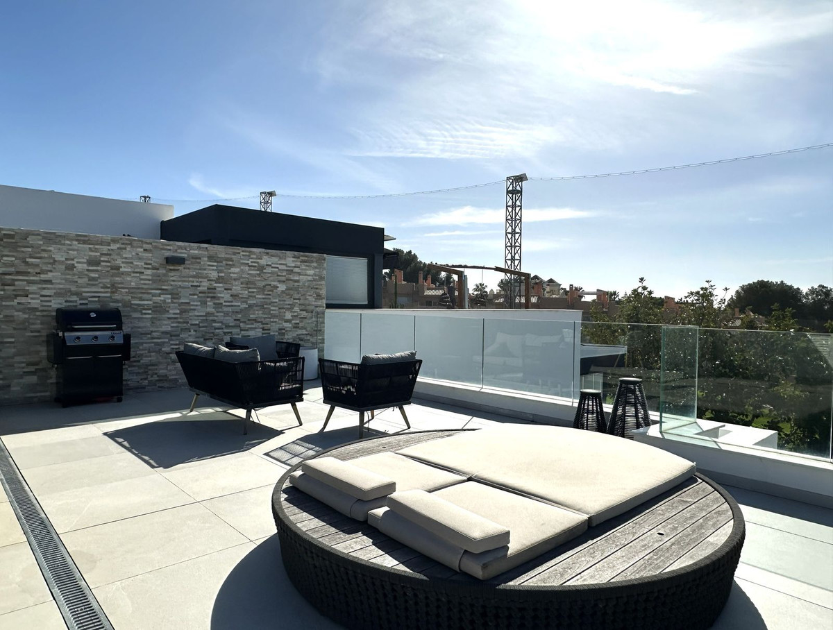 2 Bed Apartment for sale in Cabopino Costa Del Sol, Málaga, Spain