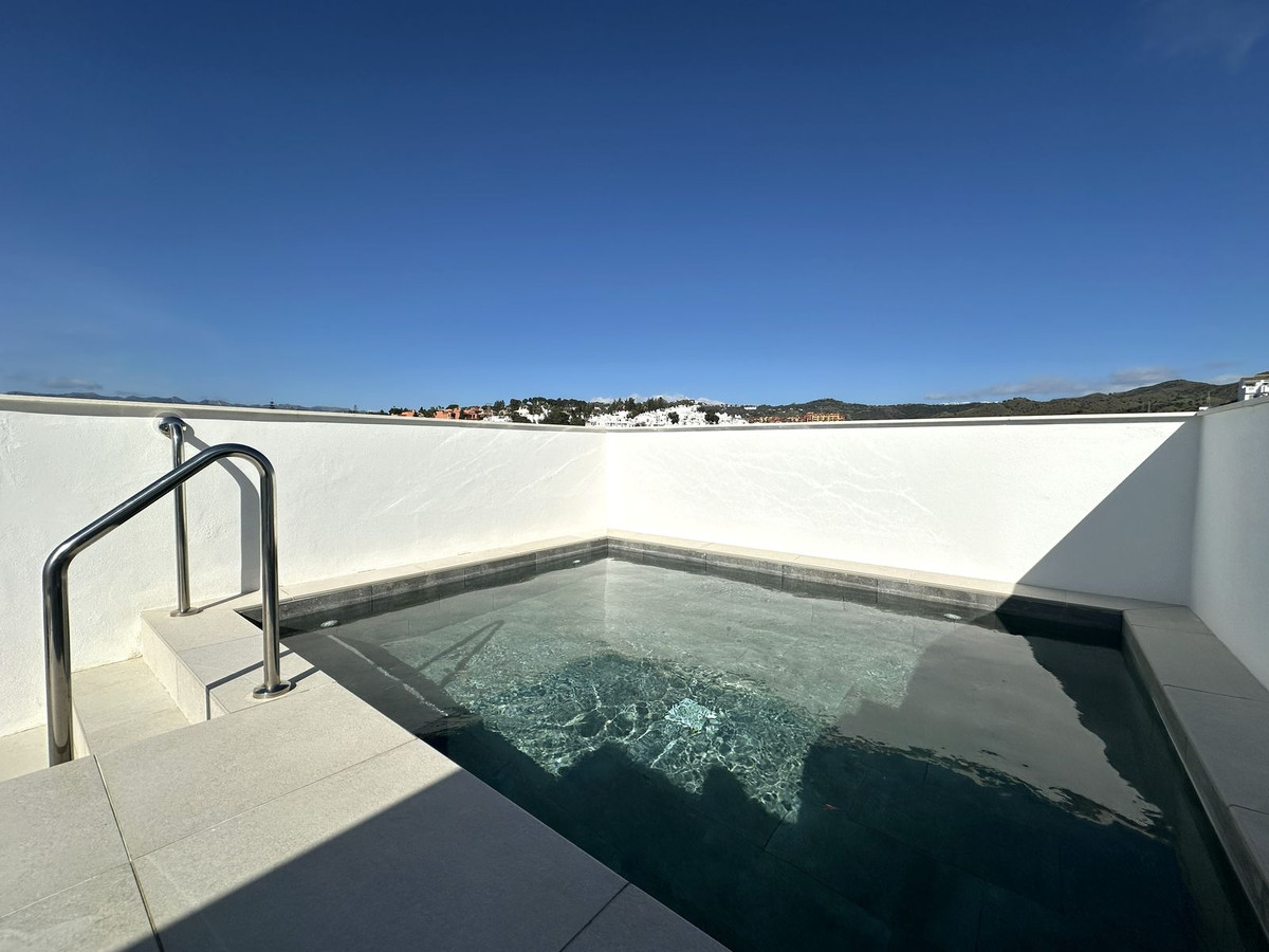 2 Bed Apartment for sale in Cabopino Costa Del Sol, Málaga, Spain