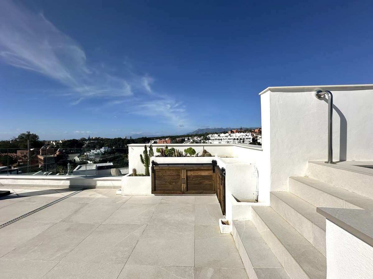 2 Bed Apartment for sale in Cabopino Costa Del Sol, Málaga, Spain