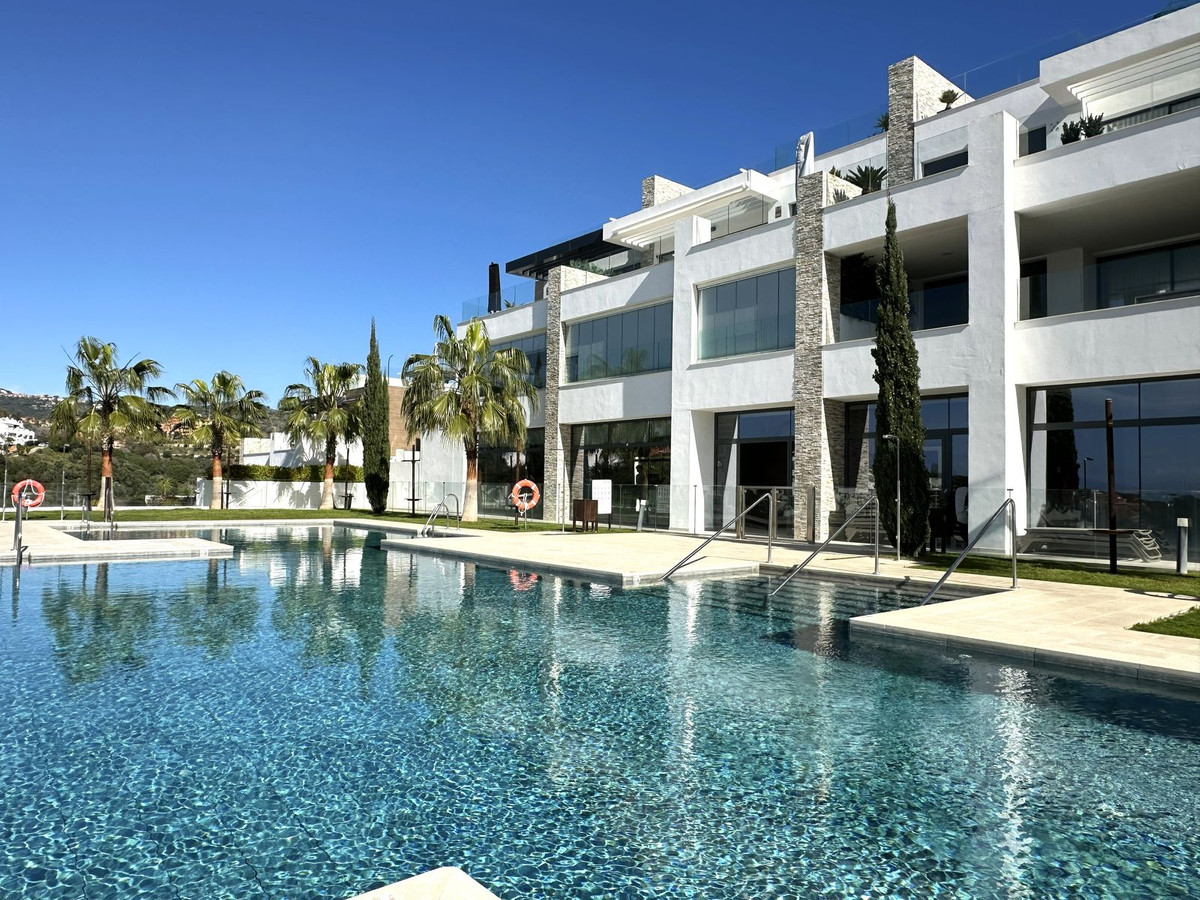 2 Bed Apartment for sale in Cabopino Costa Del Sol, Málaga, Spain