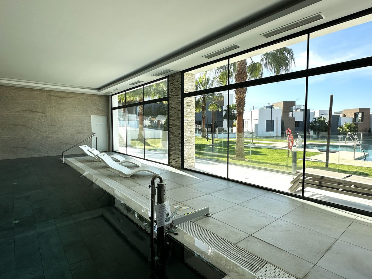 2 Bed Apartment for sale in Cabopino Costa Del Sol, Málaga, Spain