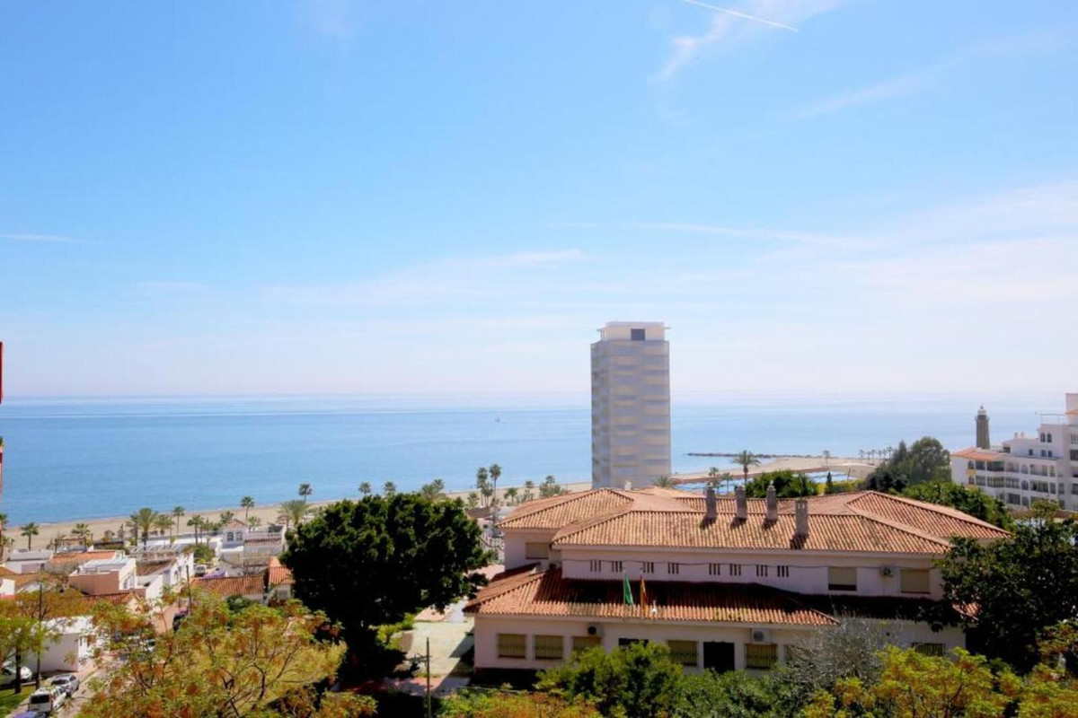 2 Bed Apartment for sale in Estepona Costa Del Sol, Málaga, Spain