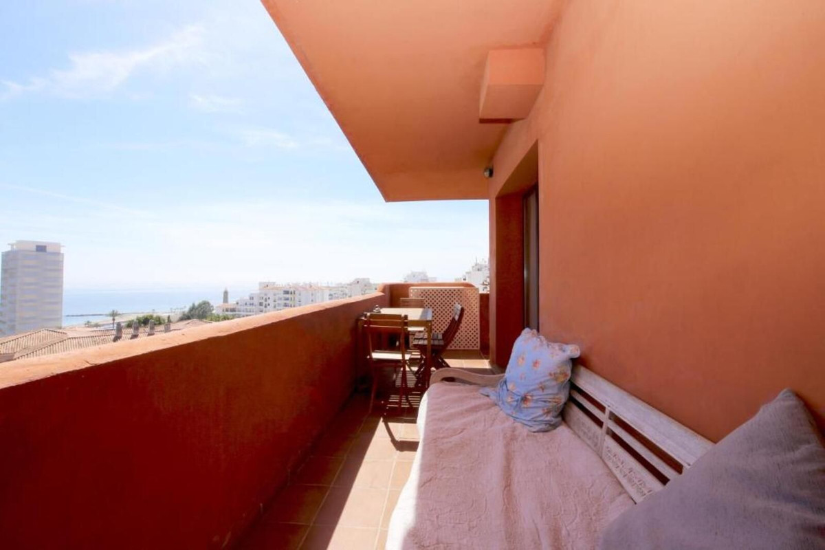 2 Bed Apartment for sale in Estepona Costa Del Sol, Málaga, Spain