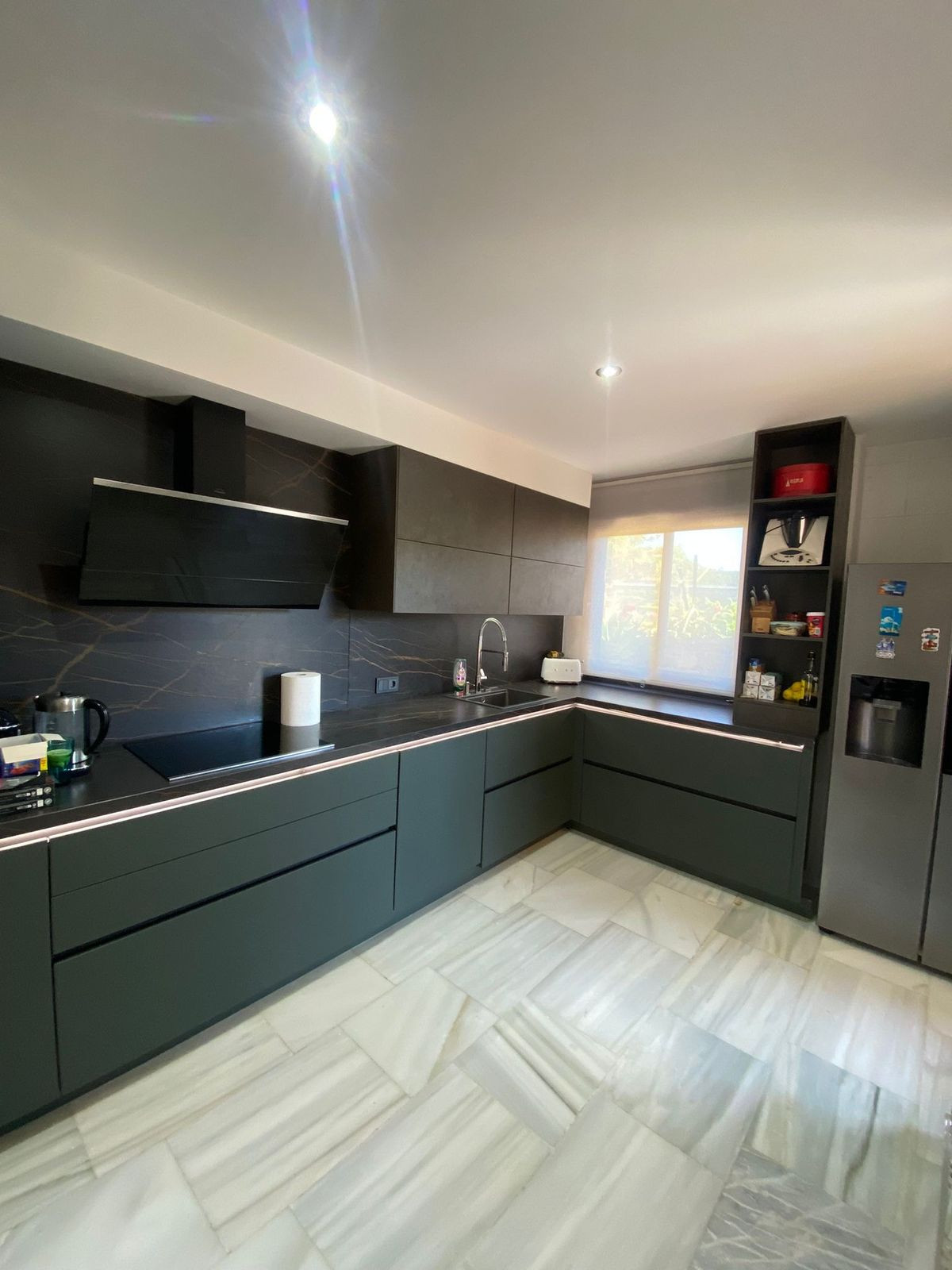 4 Bed Townhouse for sale in Benahavís Costa Del Sol, Málaga, Spain
