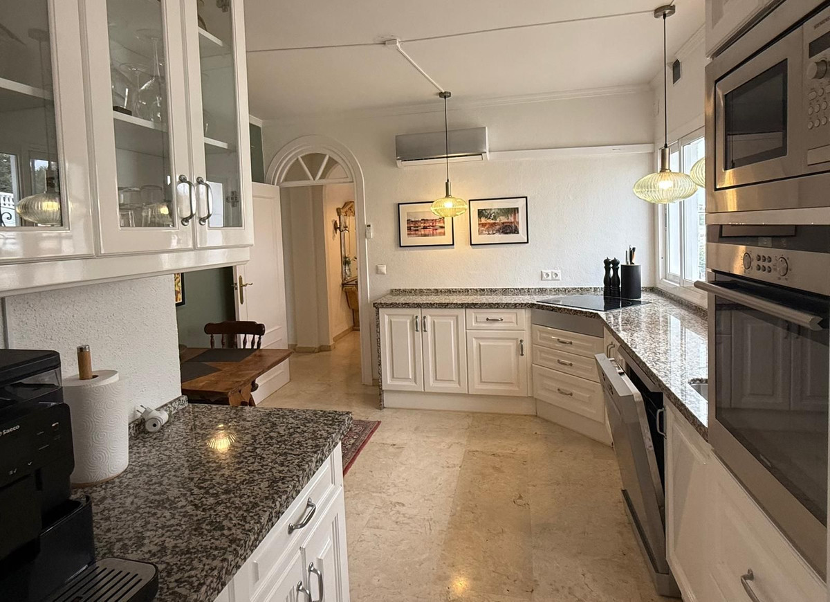 4 Bed Townhouse for sale in La Capellania Costa Del Sol, Málaga, Spain