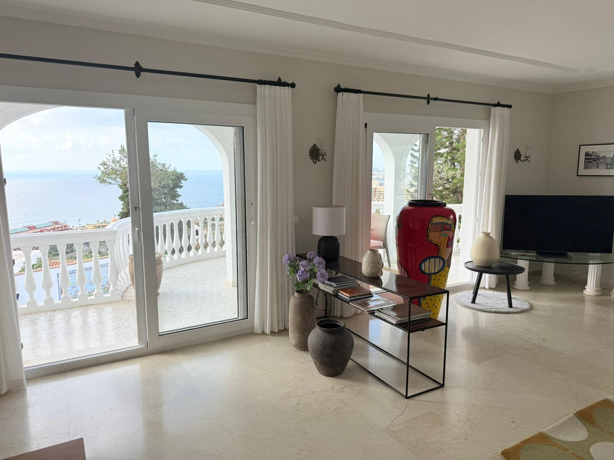 4 Bed Townhouse for sale in La Capellania Costa Del Sol, Málaga, Spain