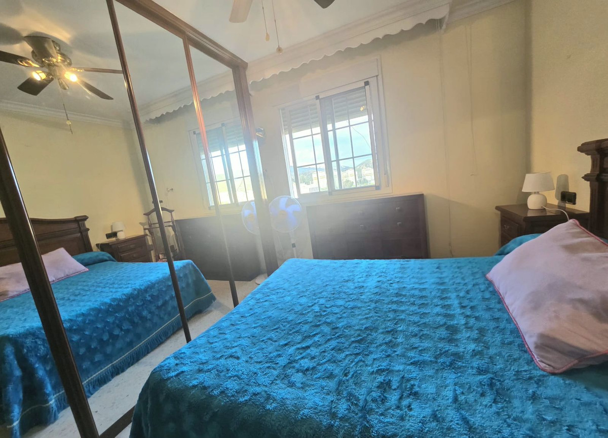 Se vende Apartamento Planta Media de 4 dormitorios en Costa Del Sol, Málaga, España
