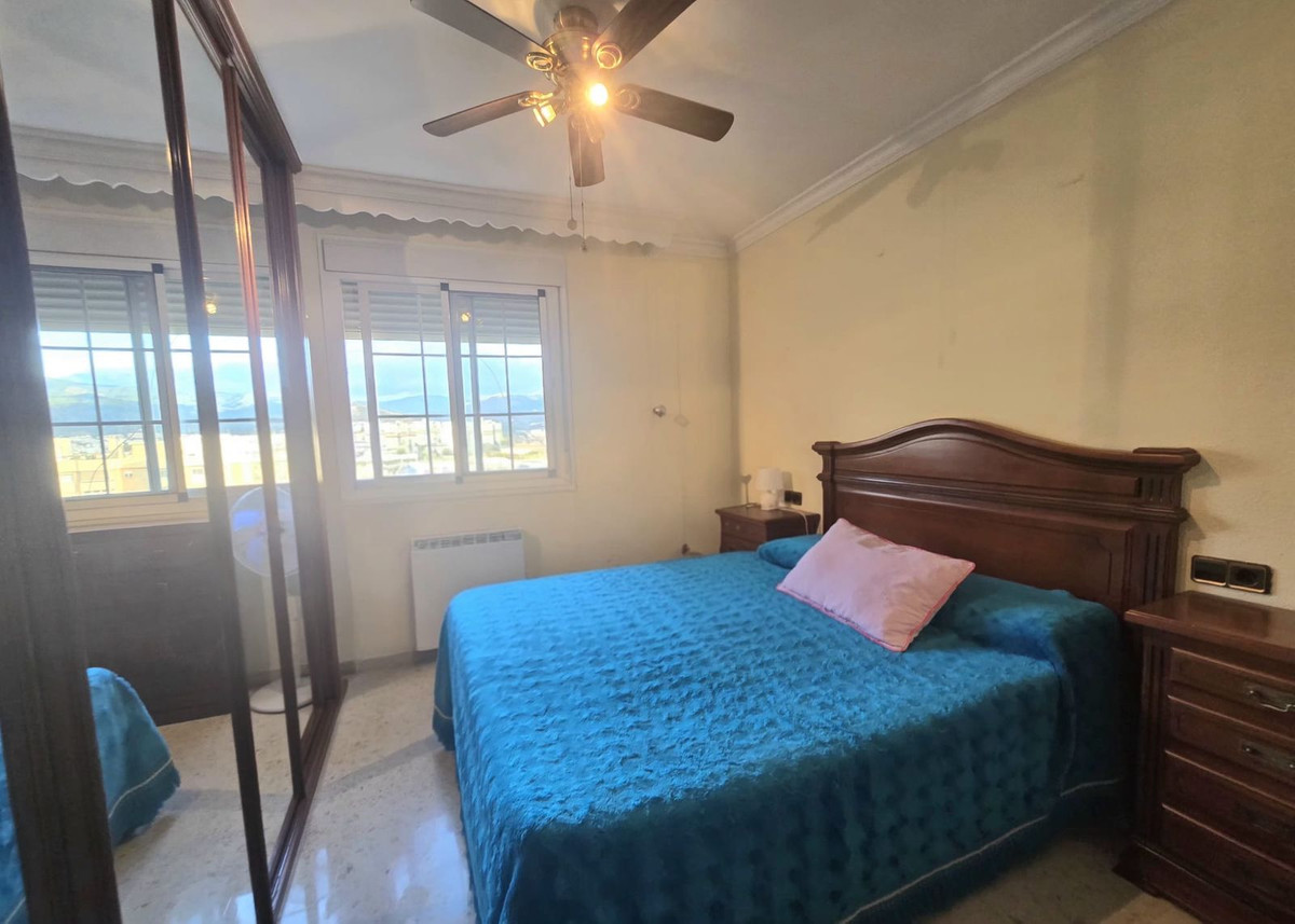 Se vende Apartamento Planta Media de 4 dormitorios en Costa Del Sol, Málaga, España