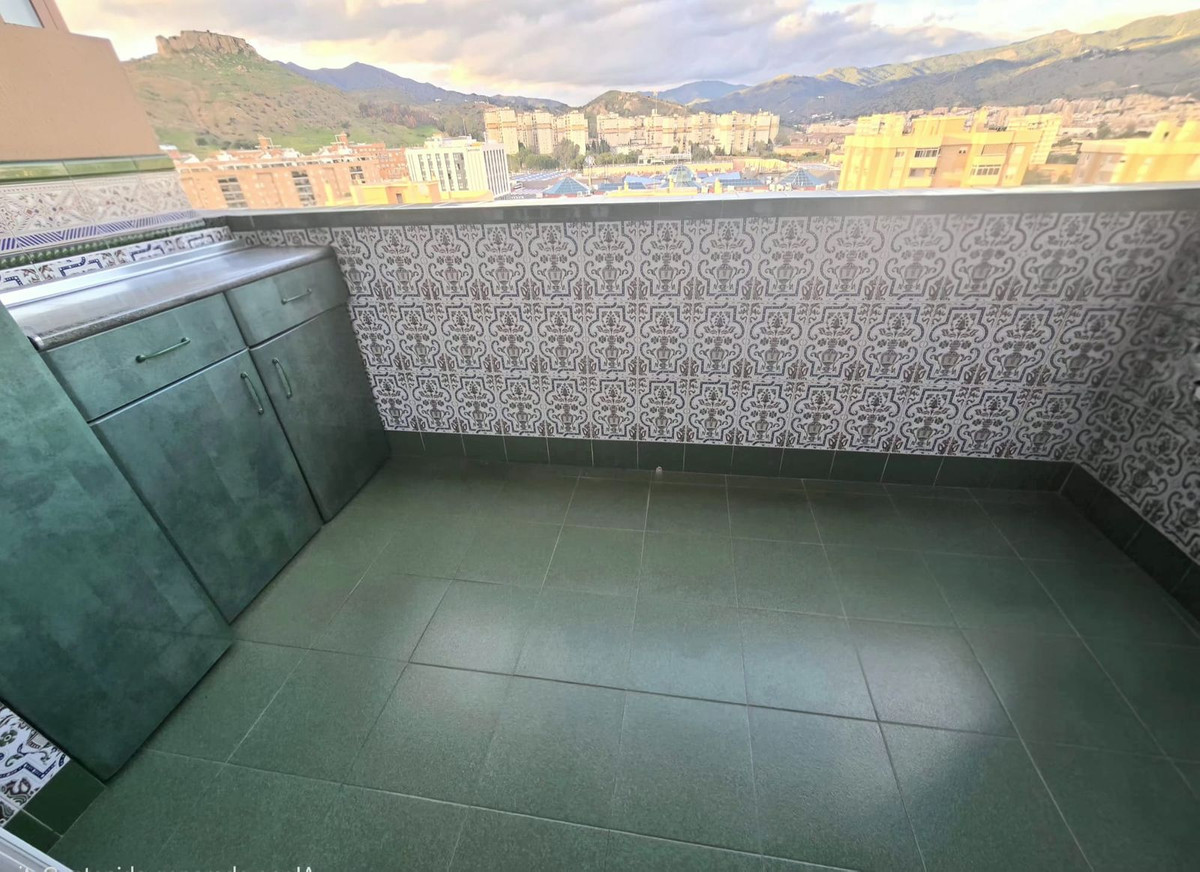 Se vende Apartamento Planta Media de 4 dormitorios en Costa Del Sol, Málaga, España