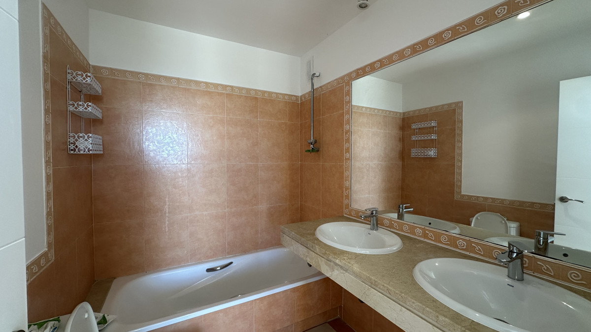 2 Bed Apartment for sale in Mijas Costa Costa Del Sol, Málaga, Spain
