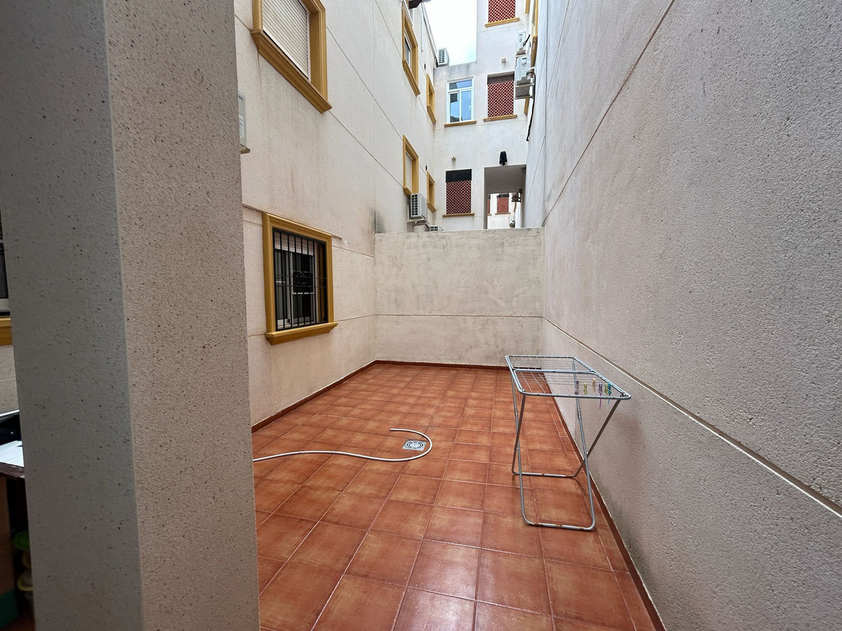 Se vende Apartamento Planta Media de 2 dormitorios en Costa Blanca, Alicante, España