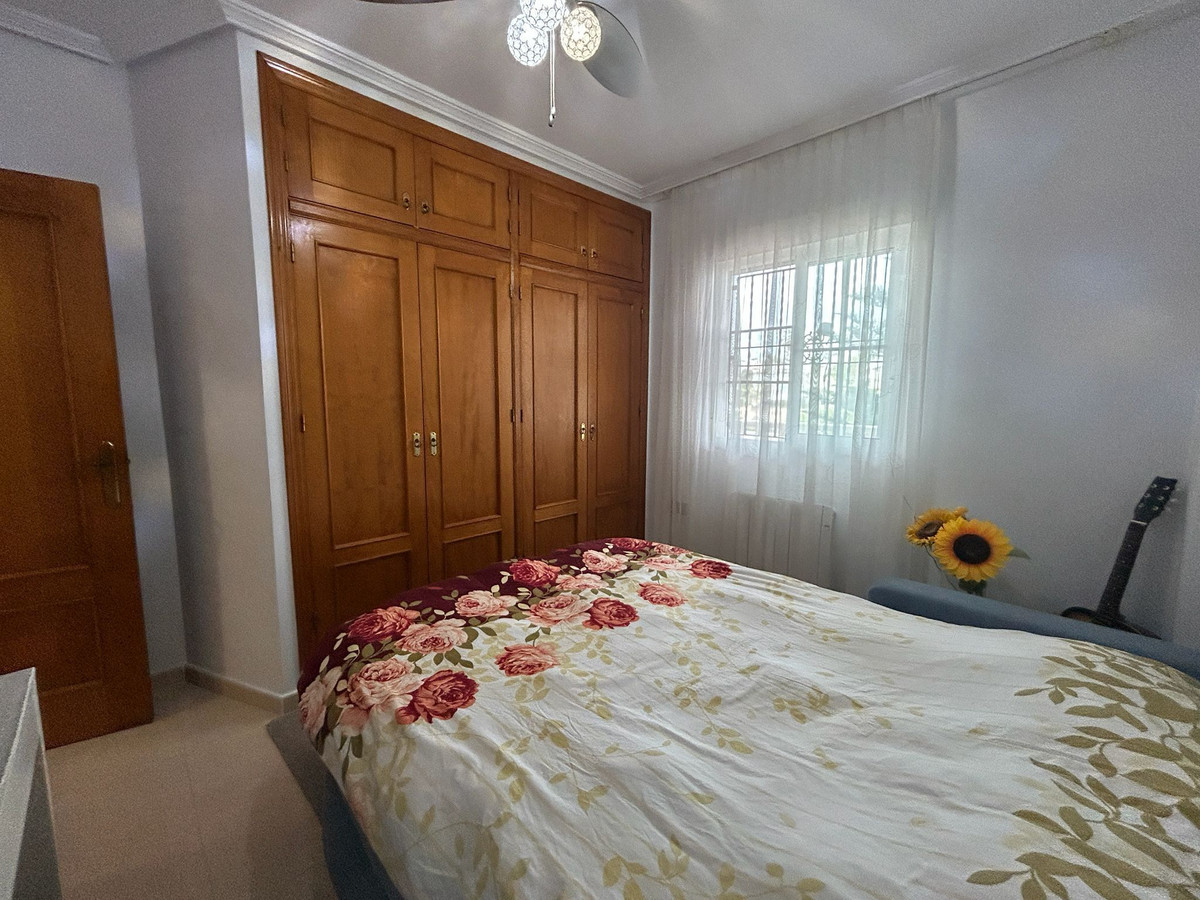 Se vende Apartamento Planta Media de 2 dormitorios en Costa Blanca, Alicante, España