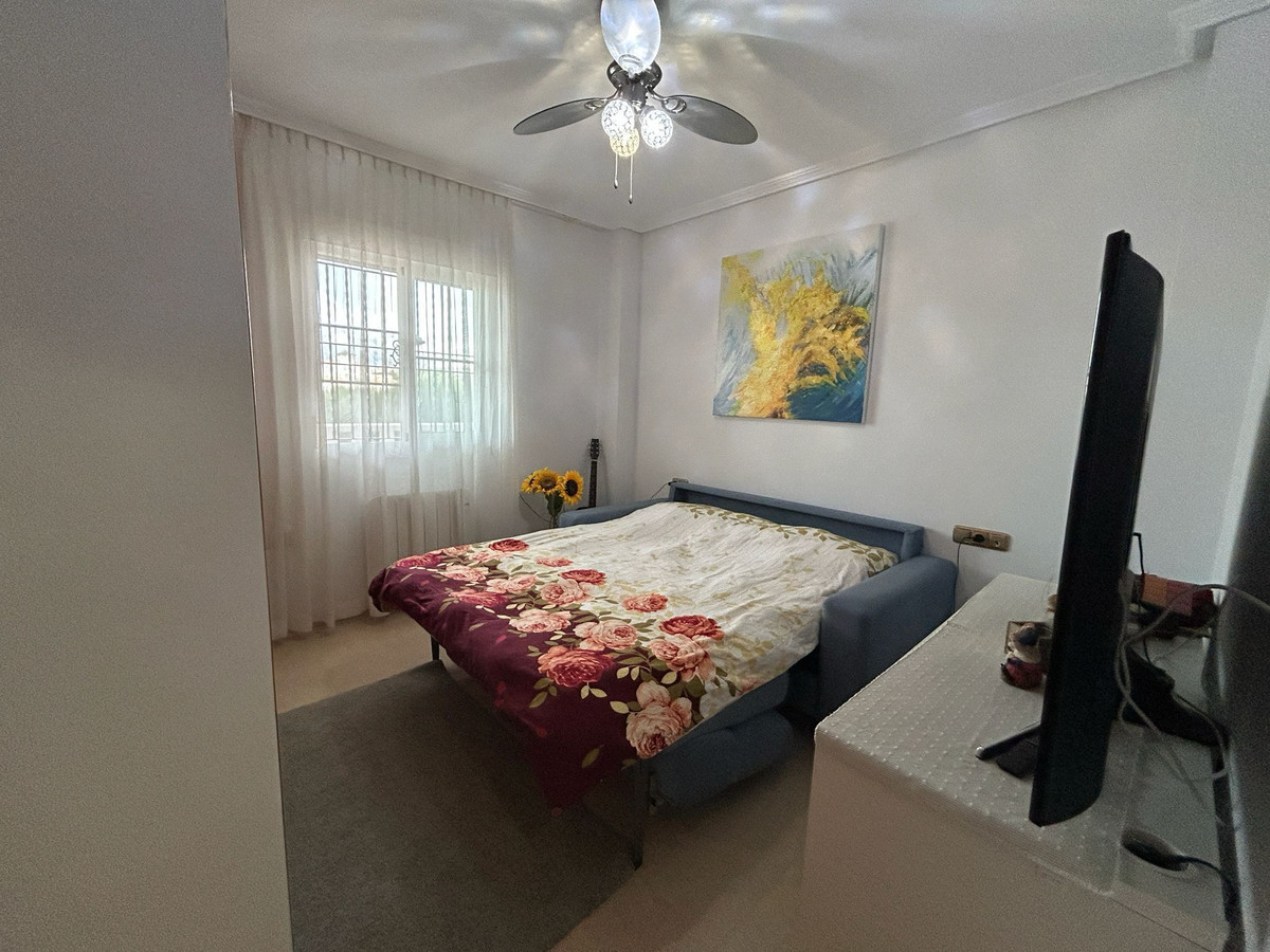 Se vende Apartamento Planta Media de 2 dormitorios en Costa Blanca, Alicante, España