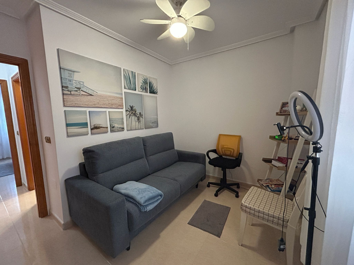 Se vende Apartamento Planta Media de 2 dormitorios en Costa Blanca, Alicante, España