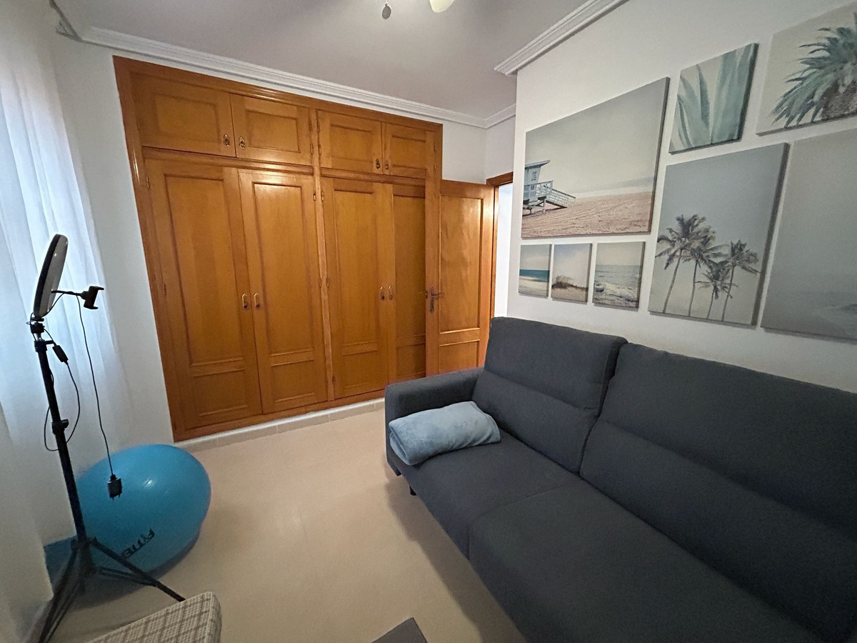 Se vende Apartamento Planta Media de 2 dormitorios en Costa Blanca, Alicante, España