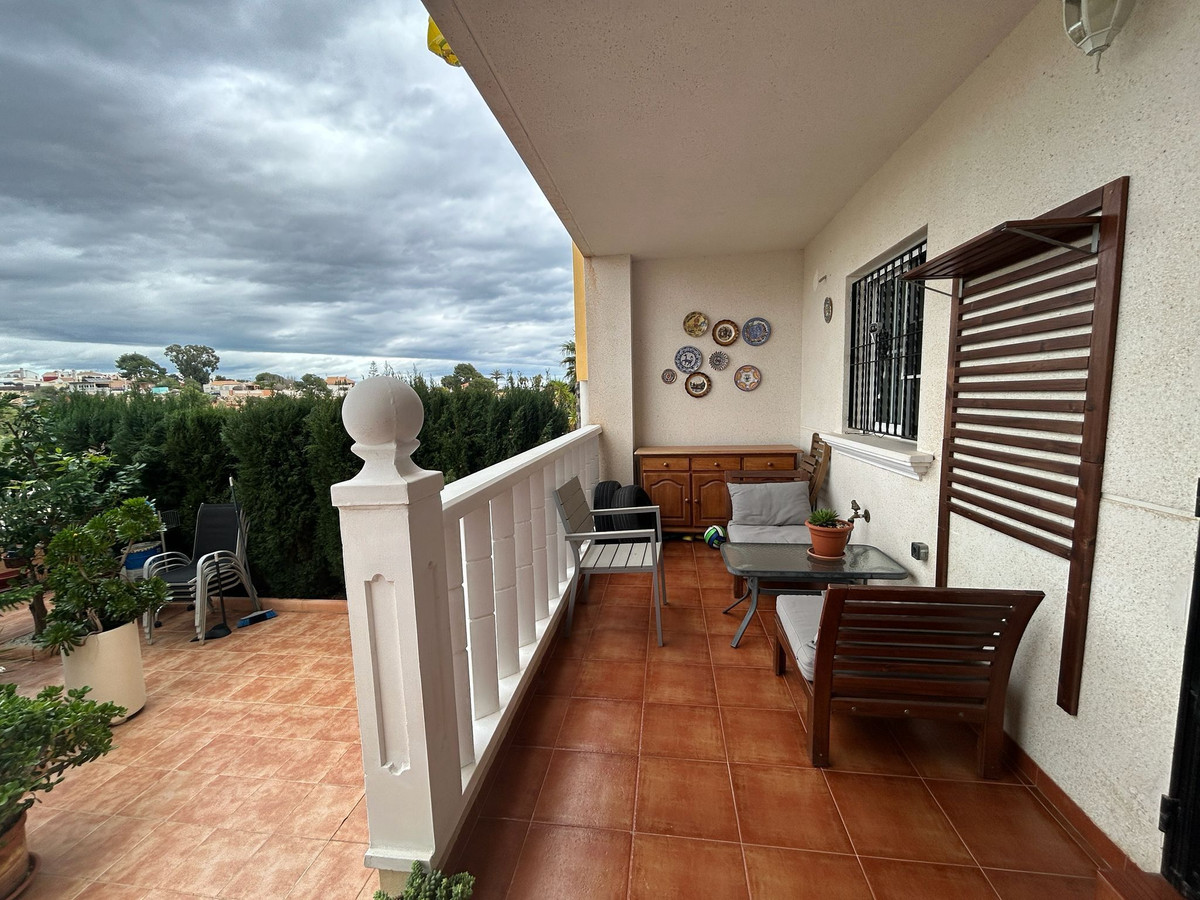 Se vende Apartamento Planta Media de 2 dormitorios en Costa Blanca, Alicante, España