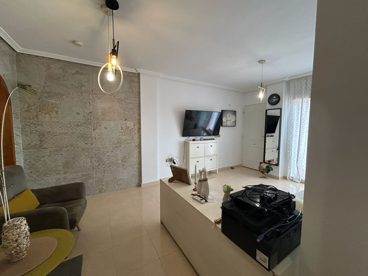 Se vende Apartamento Planta Media de 2 dormitorios en Costa Blanca, Alicante, España