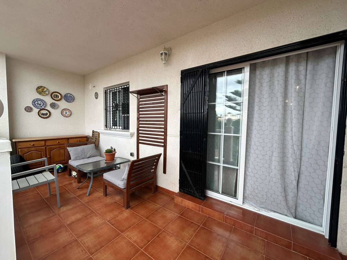 Se vende Apartamento Planta Media de 2 dormitorios en Costa Blanca, Alicante, España