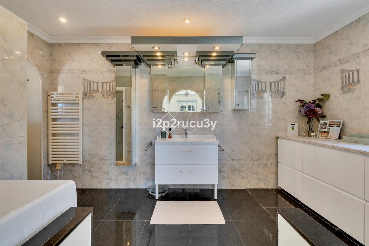 4 Bed Townhouse for sale in Moraira Costa Blanca, Alicante, Spain