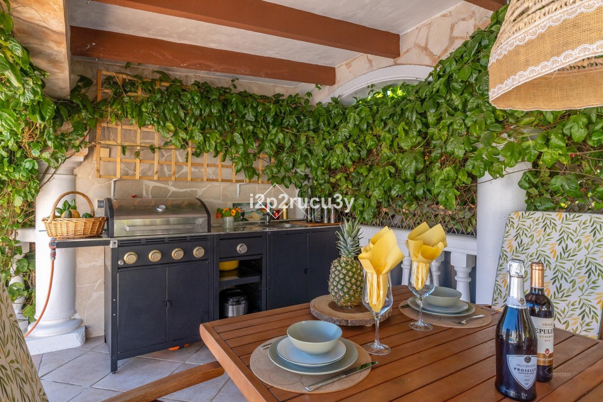 4 Bed Townhouse for sale in Moraira Costa Blanca, Alicante, Spain