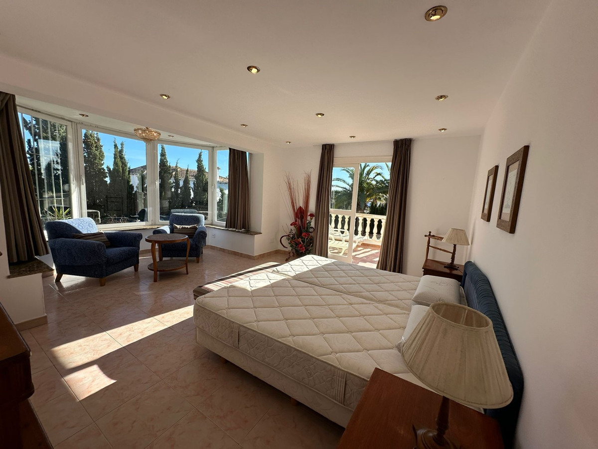 5 Bed Townhouse for sale in Marbesa Costa Del Sol, Málaga, Spain