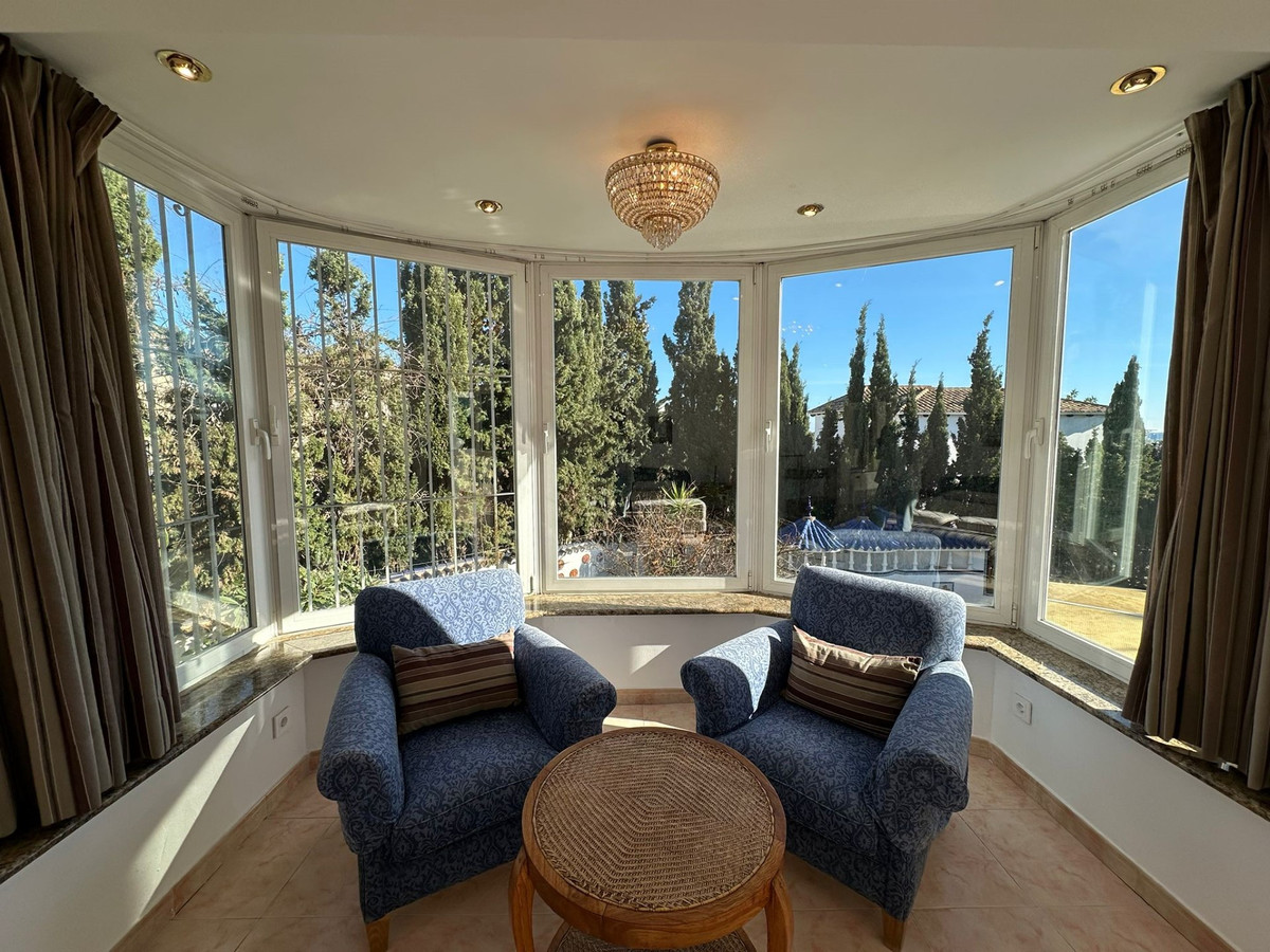 5 Bed Townhouse for sale in Marbesa Costa Del Sol, Málaga, Spain