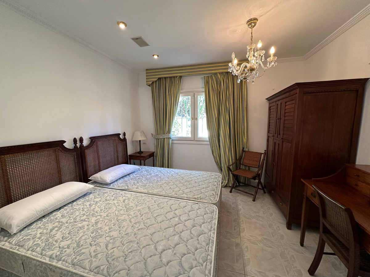 5 Bed Townhouse for sale in Marbesa Costa Del Sol, Málaga, Spain