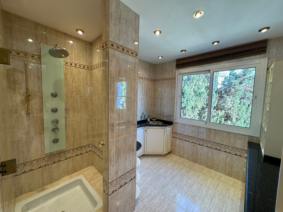5 Bed Townhouse for sale in Marbesa Costa Del Sol, Málaga, Spain