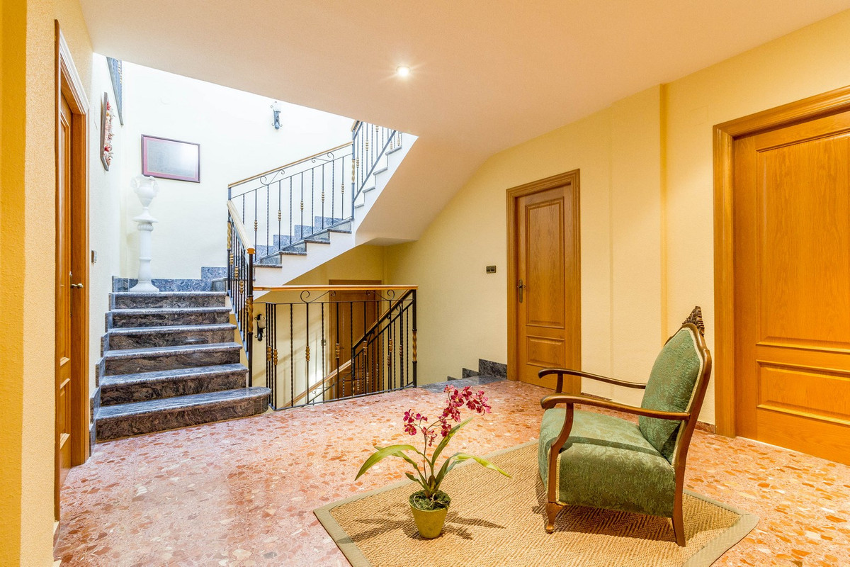 7 Bed Townhouse for sale in Yecla Costa Calida, Murcia, Spain
