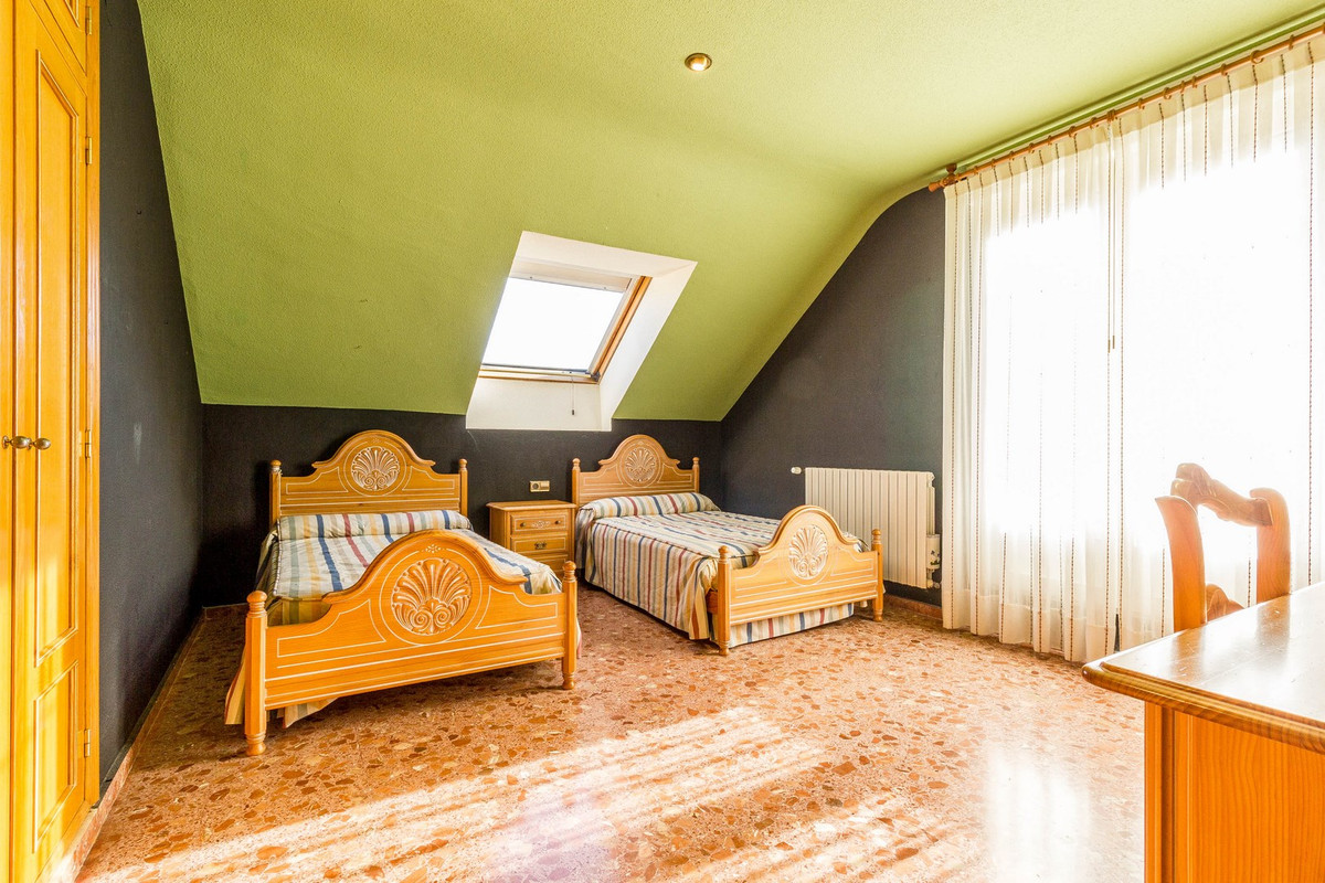 7 Bed Townhouse for sale in Yecla Costa Calida, Murcia, Spain