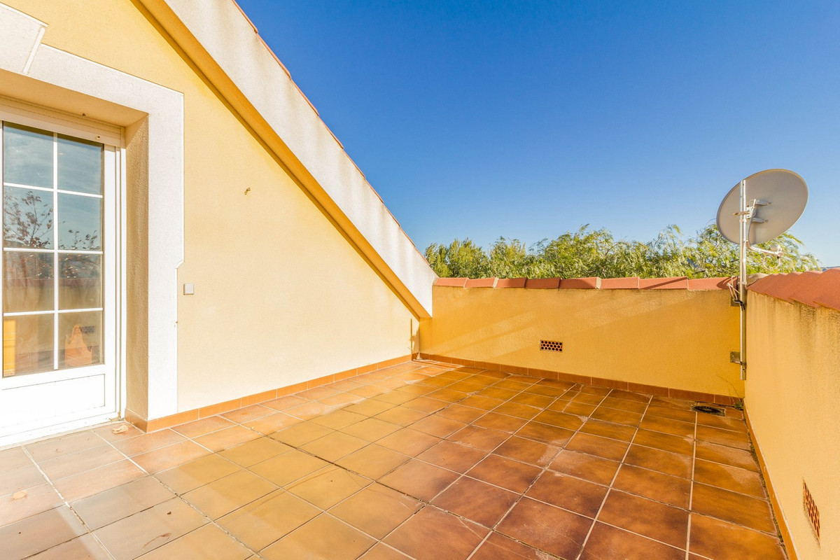 7 Bed Townhouse for sale in Yecla Costa Calida, Murcia, Spain