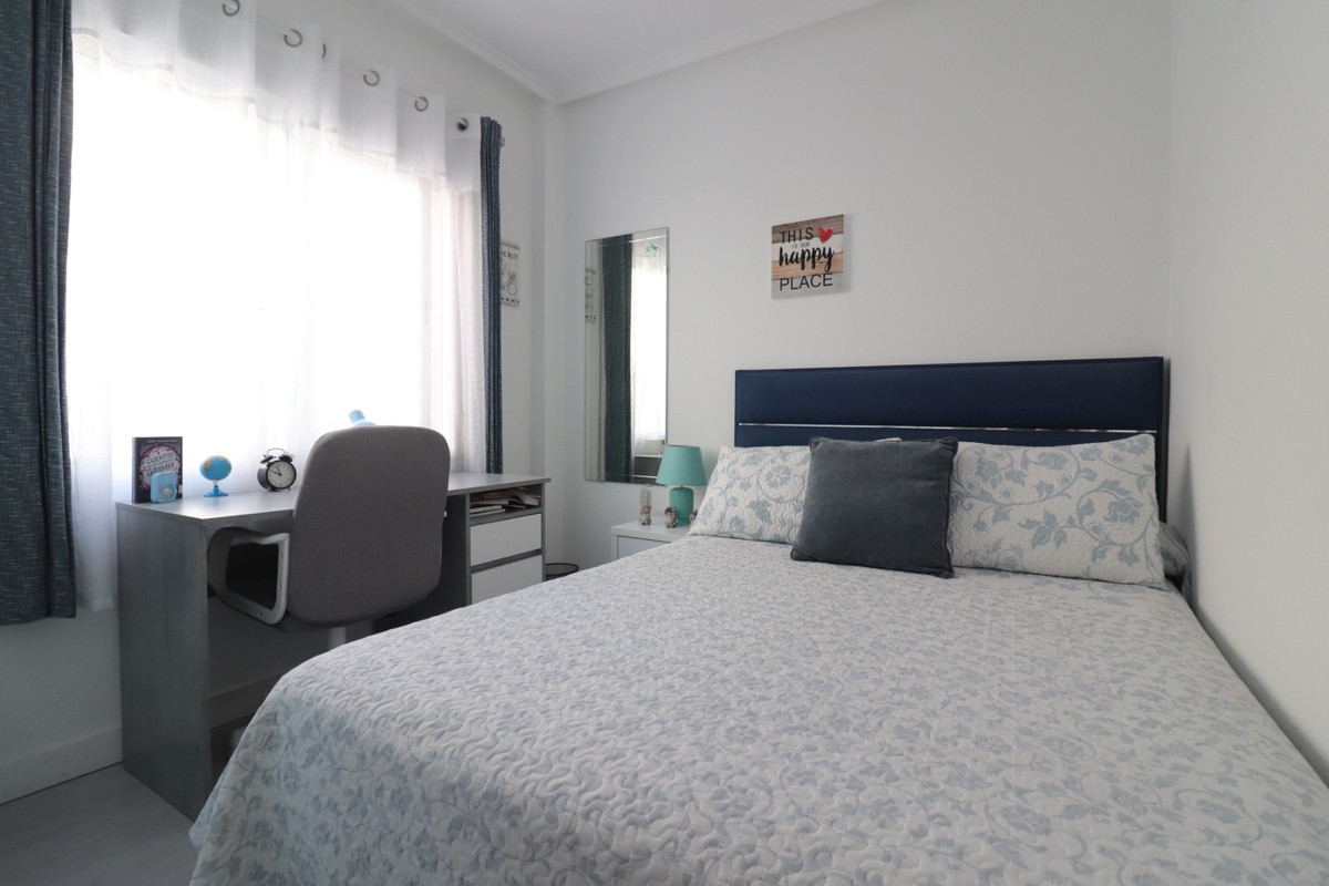 Se vende Villa - Chalet de 3 dormitorios en Costa Blanca, Alicante, España