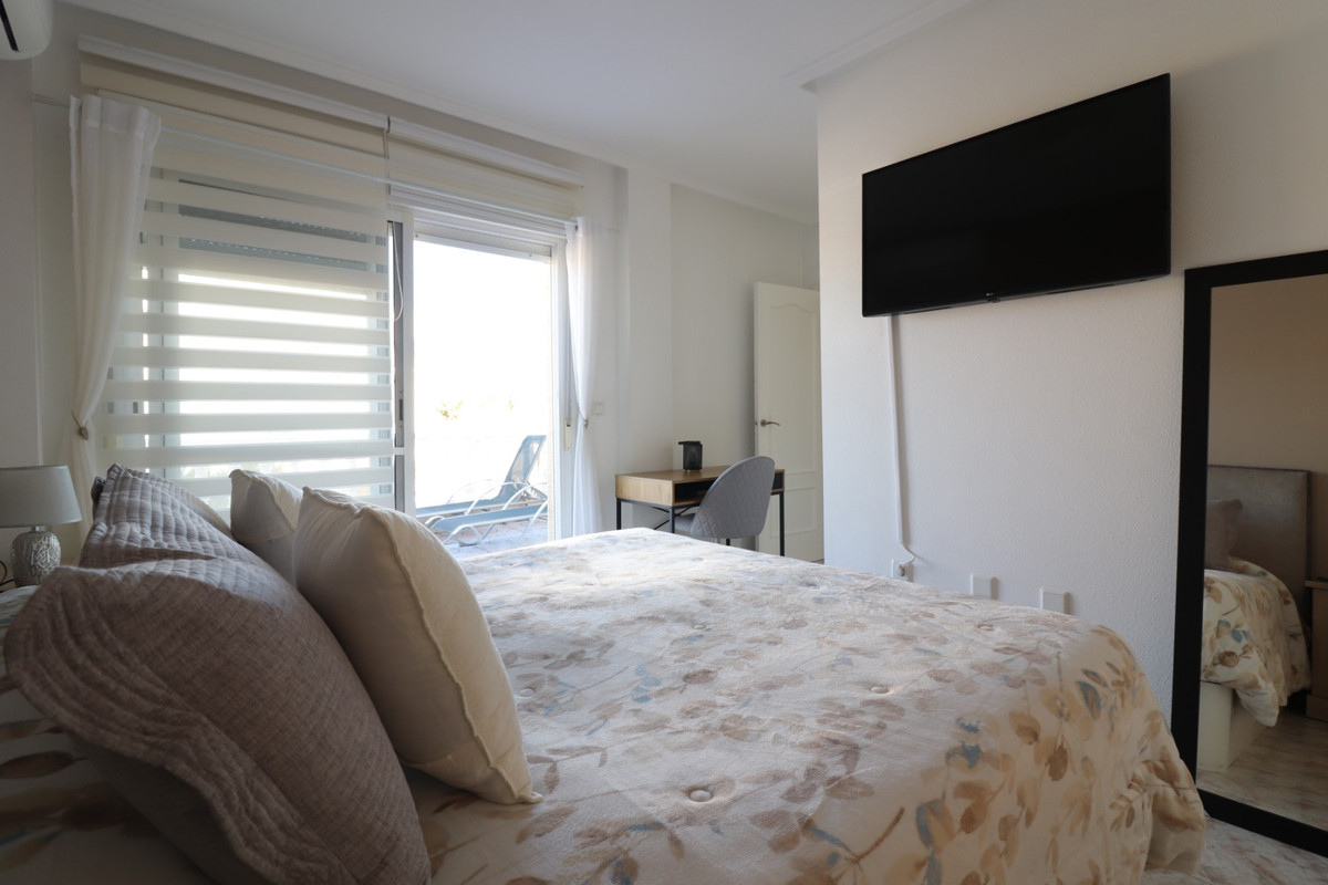 Se vende Villa - Chalet de 3 dormitorios en Costa Blanca, Alicante, España