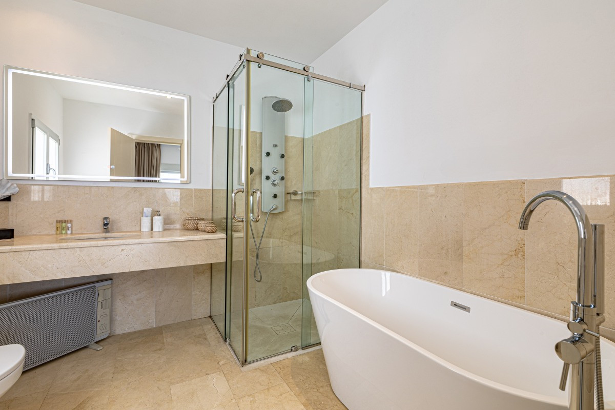 3 Bed Townhouse for sale in Marbella Costa Del Sol, Málaga, Spain